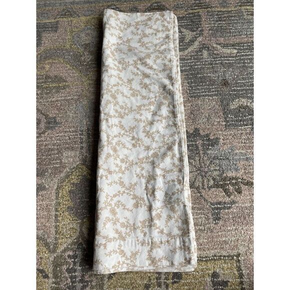 Laura Ashley Flannel Simple Botanical Pillow Case Set Of 2 Standard Size - Picture 2 of 8